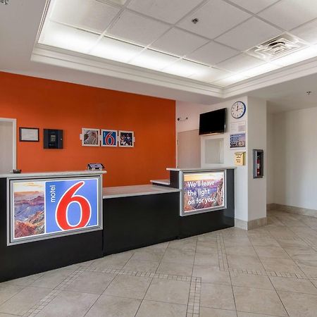 Motel 6-San Antonio, Tx - Downtown - Alamo Dome Exterior photo